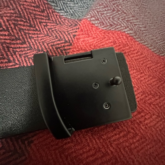 All black Louis Vuitton belt - Picture 5 of 6